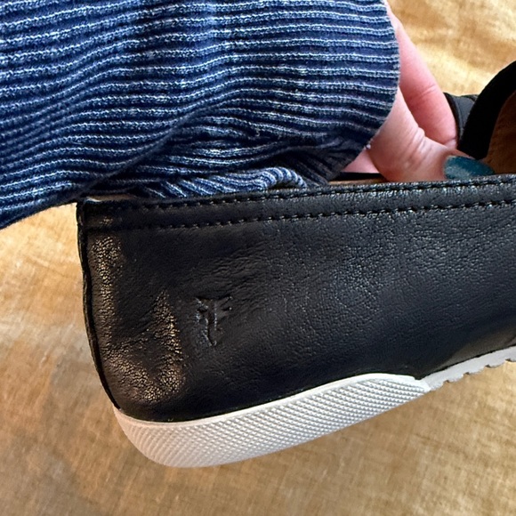Frye black leather flats - Picture 11 of 17